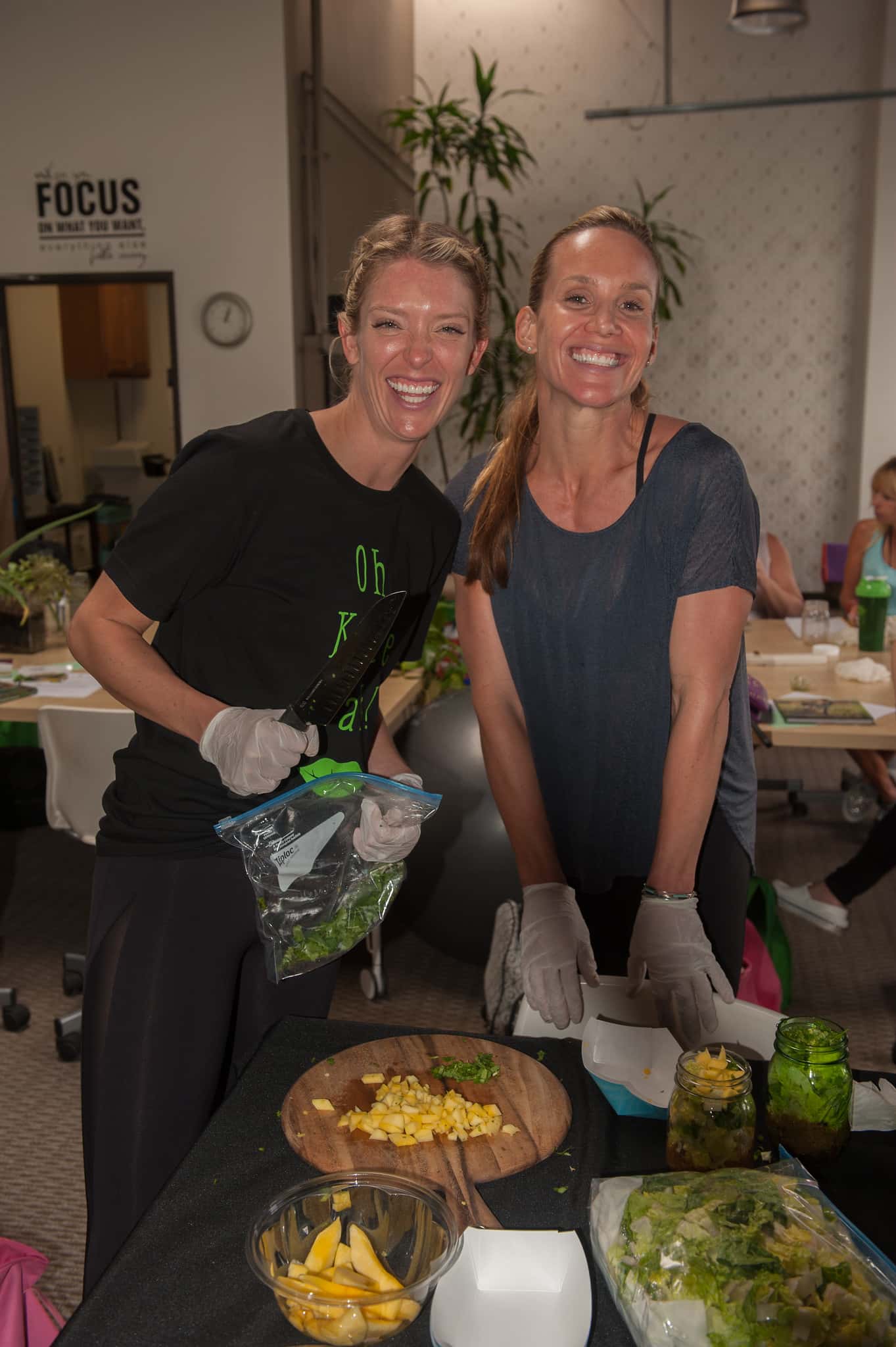 chefv-v-lauren-smiles-vertical-1