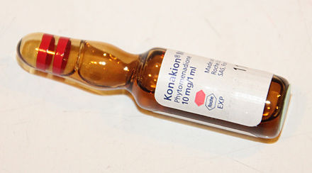 440px-Phytomenadione_(vitamin_K1)