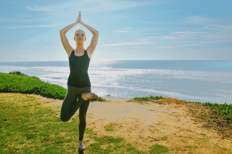 chefv-yoga-treee-bright-800p tree pose Chef V