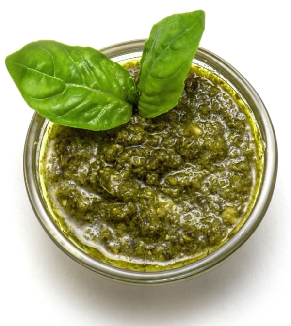 chefv-pesto-from-top-600p raw pesto